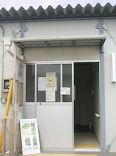 �W������